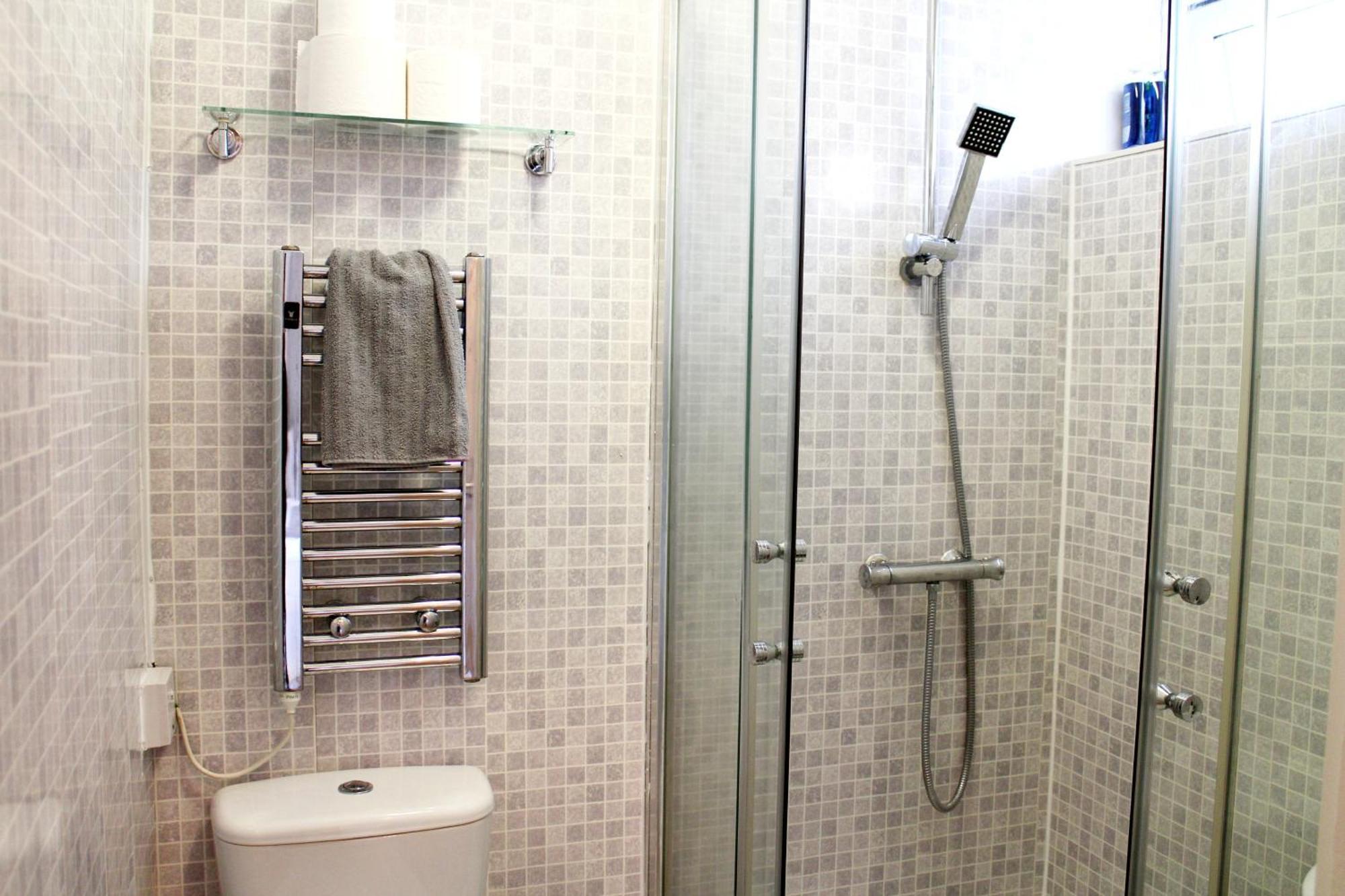 Large Garden Apartment On Golders Green High Road London Kültér fotó